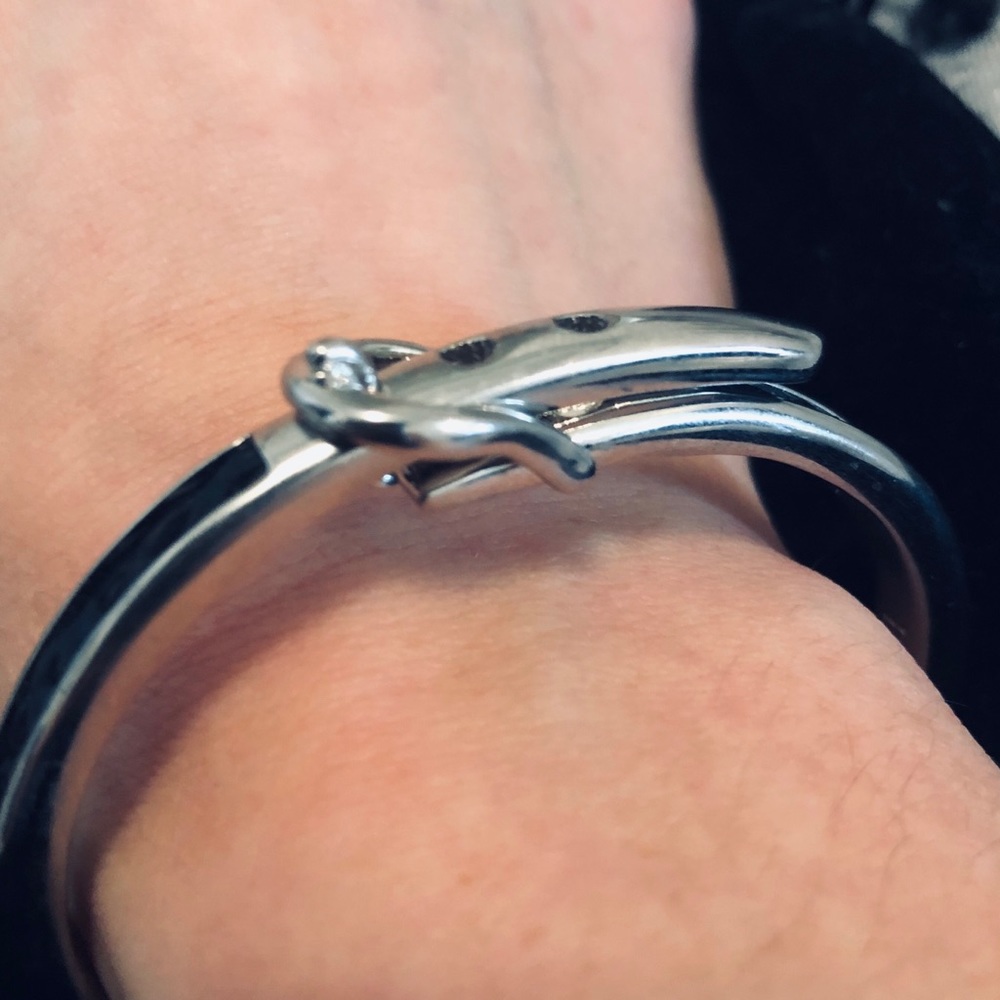 ✨✨ Silver & Black Leather Belt Bracelet ✨✨